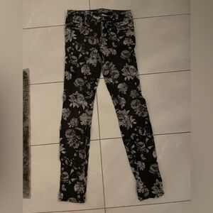 Bullhead Black and Gray Floral Skinny Jeans